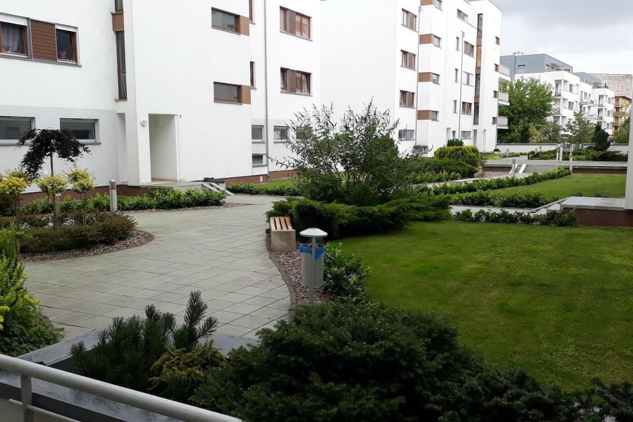 Frog Apartment - 2 Bedrooms And Living Room Свіноуйсьце Екстер'єр фото