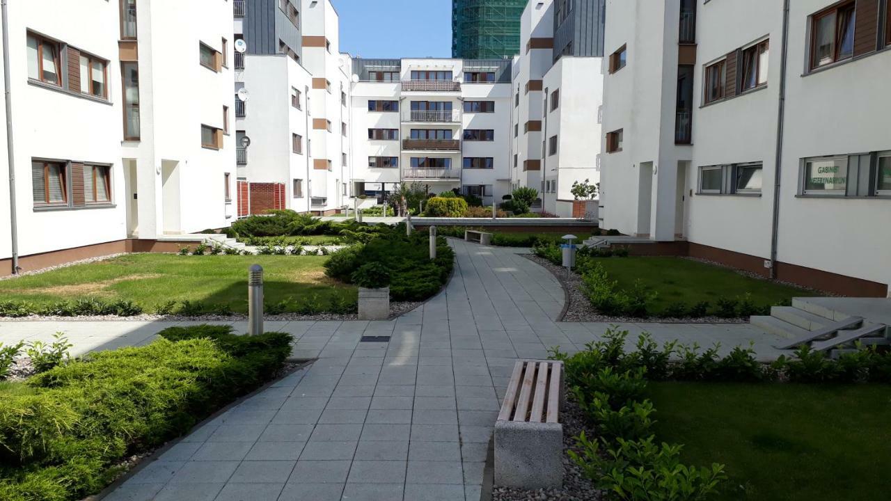 Frog Apartment - 2 Bedrooms And Living Room Свіноуйсьце Екстер'єр фото
